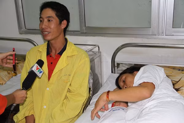 Gia đình cháu bé nhận được sự quan tâm đặc biệt của dư luận.