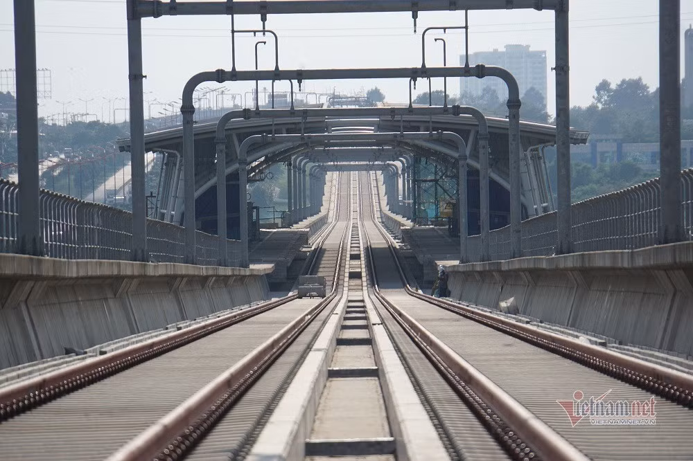 Lộ trình metro số 1 ở TP.HCM chạy thử nghiệm đoàn tàu đầu tiên - Hình 2 Lo trinh metro so 1 o TP.HCM chay thu nghiem doan tau dau tien-Hinh-2