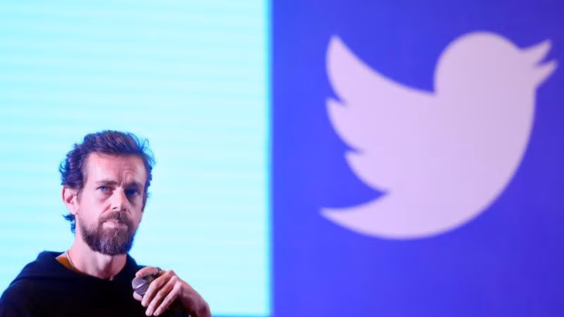 CEO Twitter tu chuc