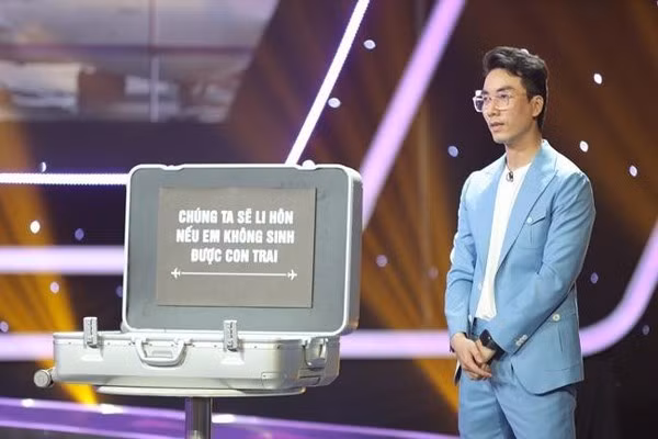 Bi thu TP Hue len tieng vu chang trai noi 'ly hon neu vo khong de con trai'