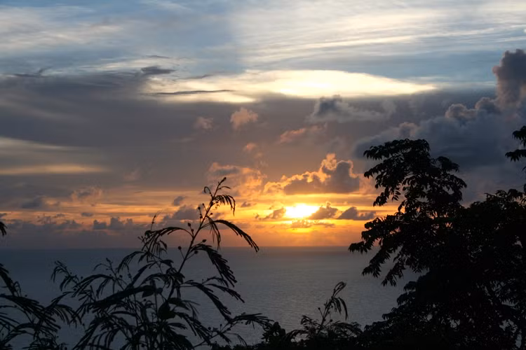 Hoàng hôn khó quên ở Guanshan, Kenting, Đài Loan.