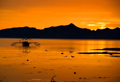 Đảo Palawan của Philippines nằm sát phía Đông quần đảo Trường Sa.