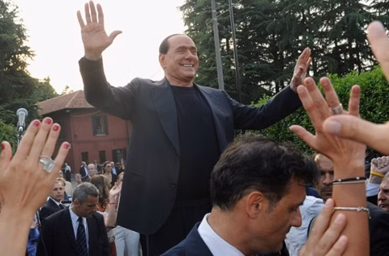 Italy “vô địch Châu Âu” về thay đổi chính phủ. Kể từ khi kết thúc Chiến tranh thế giới thứ II, Italy đã thay đổi tới 62 chính phủ với 38 vị thủ tướng.