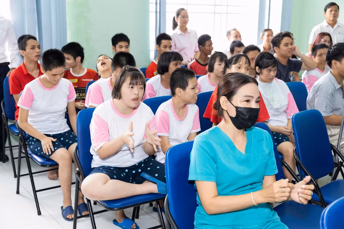 Gap nguoi phu nu nuoi Pax Thien o trai mo coi 17 nam truoc-Hinh-4