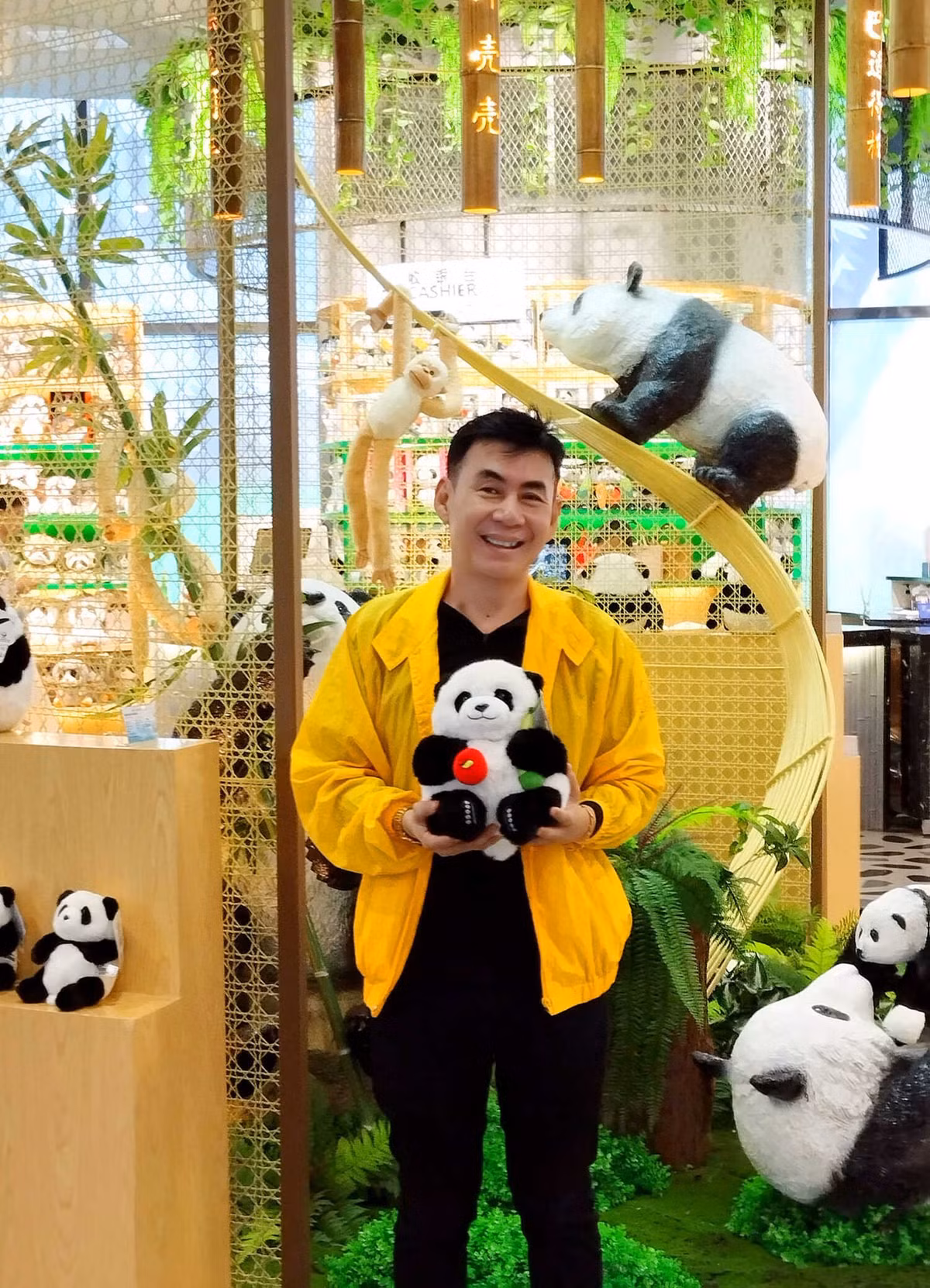 Nam ca sĩ từng nhận cát-sê 2 cây vàng mỗi show, giờ thế nào? - Hình 11 Nam ca si tung nhan cat-se 2 cay vang moi show, gio the nao?-Hinh-11
