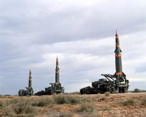 MGM-31 Pershing II được đặt trên bệ phóng tự hành.