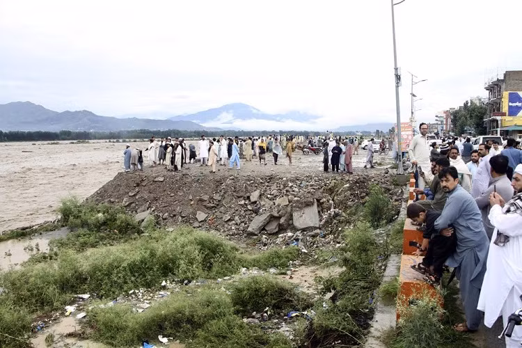 Hinh anh tham hoa lu lut o Pakistan khien hon nghin nguoi thiet mang-Hinh-5