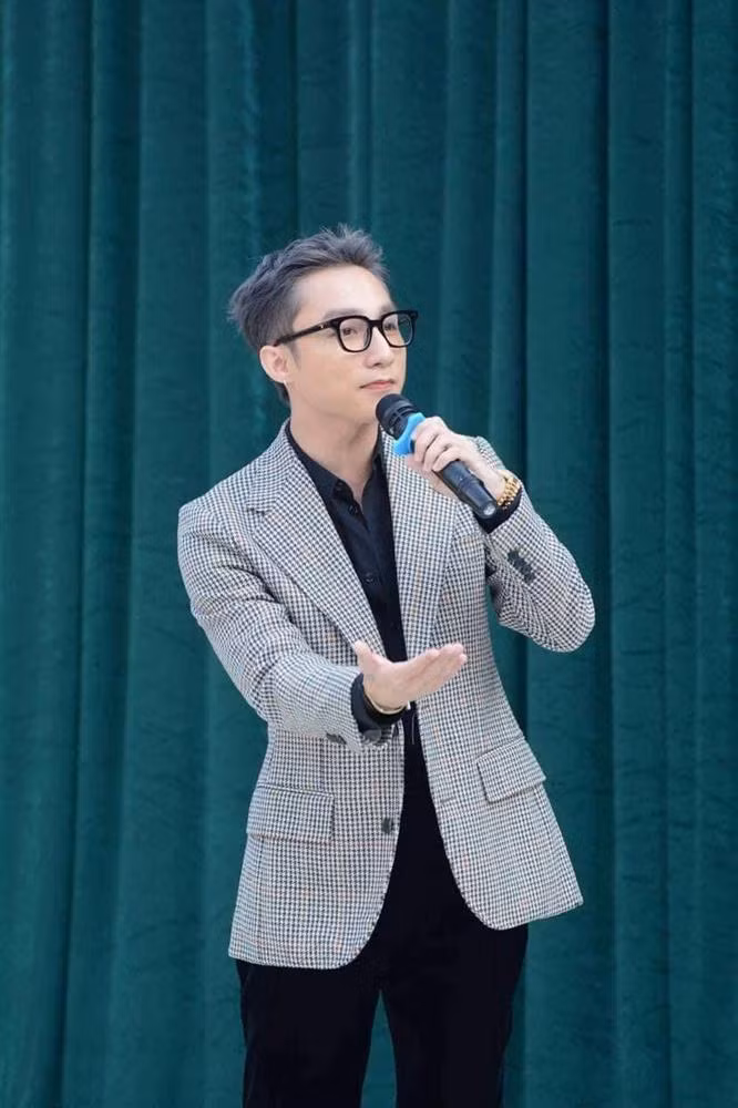 Son Tung lo da that qua anh cam thuong, chi em chi biet uoc-Hinh-3