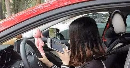 Mua xe mới xong, mẹ nói một câu tôi sợ hãi - Hình 3 Mua xe moi xong, me noi mot cau toi so hai-Hinh-3