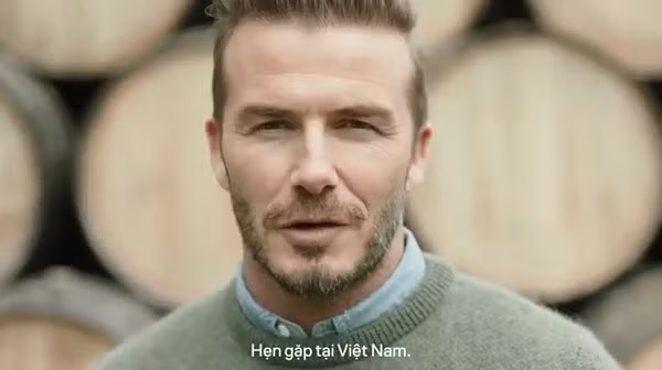 Với những hình ảnh có trong clip đó, cựu tiền vệ hào hoa này nhiều khả năng sẽ đặt chân tới Việt Nam vào ngày 10/11/2014.