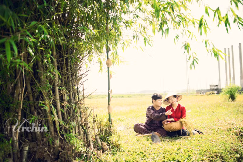 Sau khi xem thành quả của một ngày hóa thân của mình, cặp đôi này thấy yêu thôn quê Việt Nam vì nó có sự lãng mạn, nhẹ nhàng và rất gần gũi.