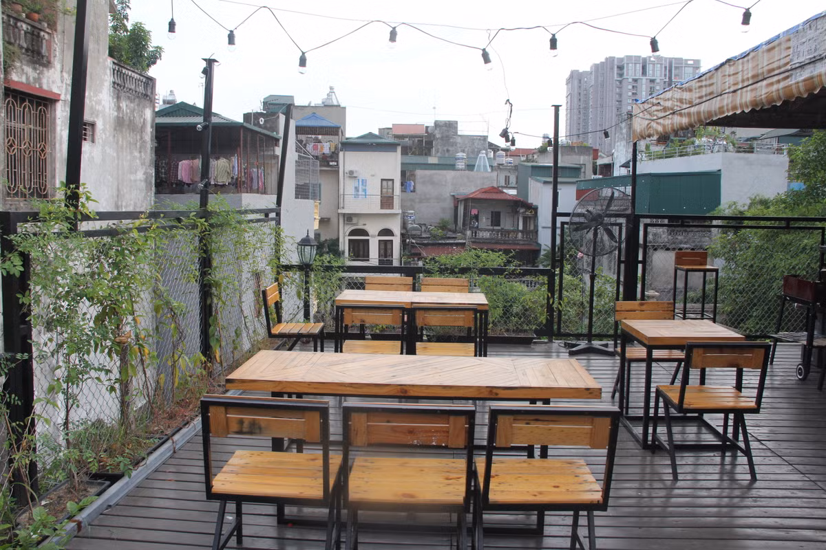Quán cafe cây cỏ là điểm hẹn của dân mê nhảy Quan cafe cay co la diem hen cua dan me nhay