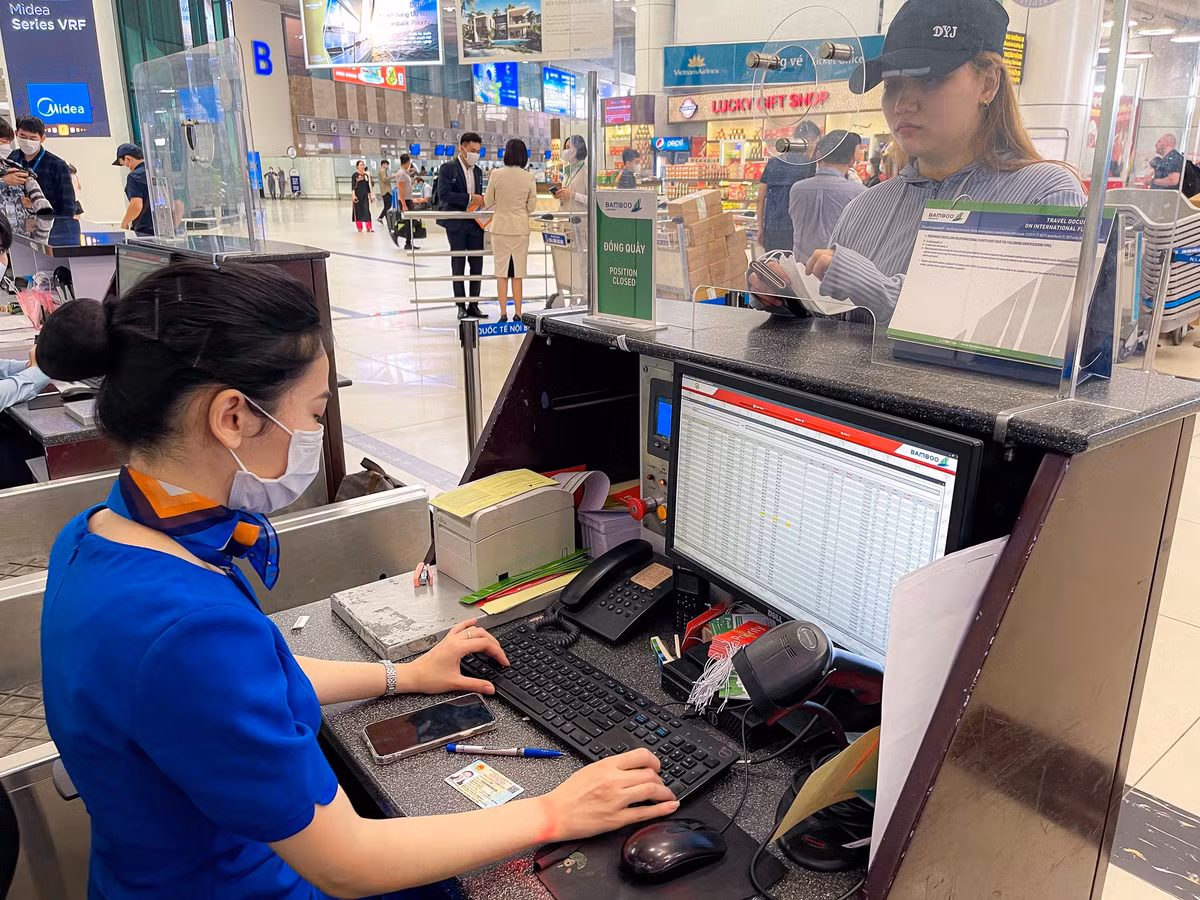 Với quy trình này, hành khách khi làm thủ tục chỉ cần xuất trình CCCD gắn chip, quét vào hệ thống sẽ nhận diện được hành khách giúp cho các thủ tục được nhanh chóng. 