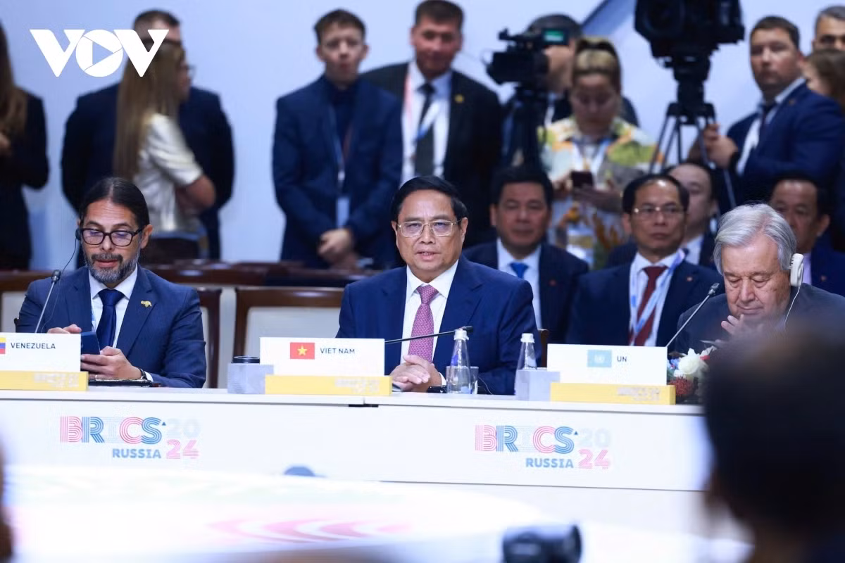 Thủ tướng kết thúc tốt đẹp chuyến công tác dự Hội nghị Nhóm BRICS mở rộng - Hình 2 Thu tuong ket thuc tot dep chuyen cong tac du Hoi nghi Nhom BRICS mo rong-Hinh-2
