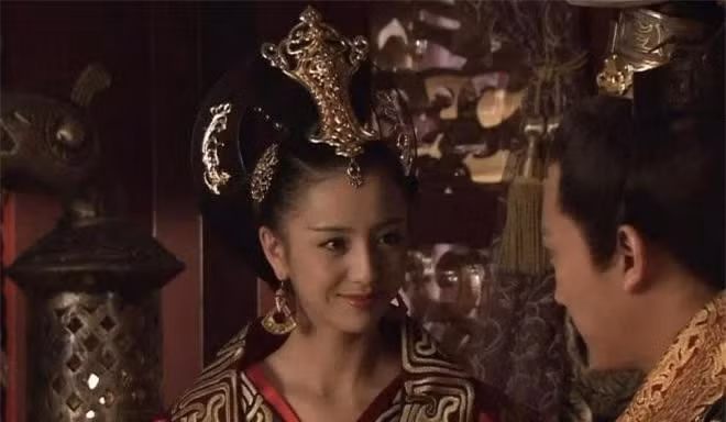 Triệu Phi Yến bị bỏ rơi từ nhỏ, 29 tuổi làm hoàng hậu - Hình 3 Trieu Phi Yen bi bo roi tu nho, 29 tuoi lam hoang hau-Hinh-3