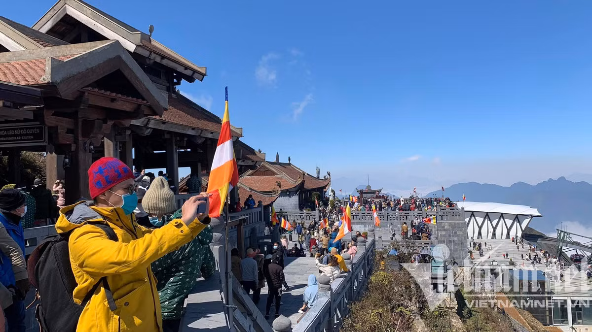Du khach den Sa Pa 
