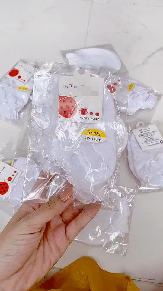 Pha Lê khoe mẹ chồng có gì “hay ho” là mua hết về cho cháu - Hình 4 Pha Le khoe me chong co gi “hay ho” la mua het ve cho chau-Hinh-4