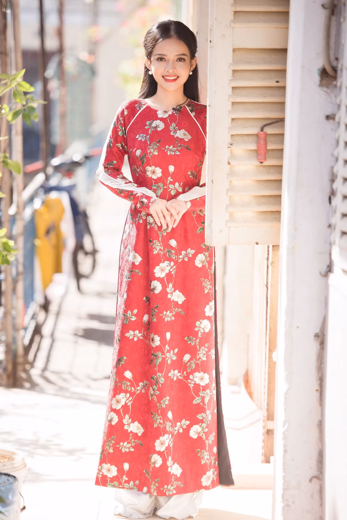 Thanh Trúc tâm sự, từng trải qua nhiều biến cố trước đây nên cô thích cuộc sống đơn giản. 'Cuộc sống của Trúc bây giờ khá bình yên. Trúc rất hài lòng', nữ MC nói. Trước khi ngủ, Thanh Trúc thường đọc sách về Phật giáo.