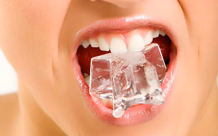 Bạn có biết 7 thói quen hằng ngày đang hủy hoại hàm răng - Hình 3 Ban co biet 7 thoi quen hang ngay dang huy hoai ham rang-Hinh-3