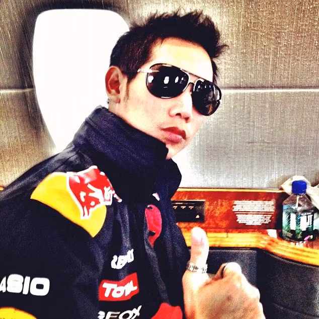 Phia sau lan song tay chay Redbull tai Thai Lan-Hinh-7