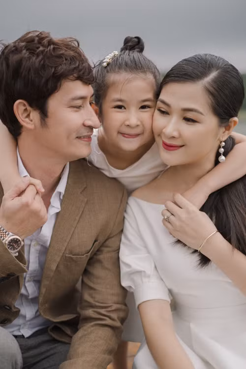 Huy Khanh dan thoat tai tieng voi cuoc song hien tai the nao?-Hinh-3