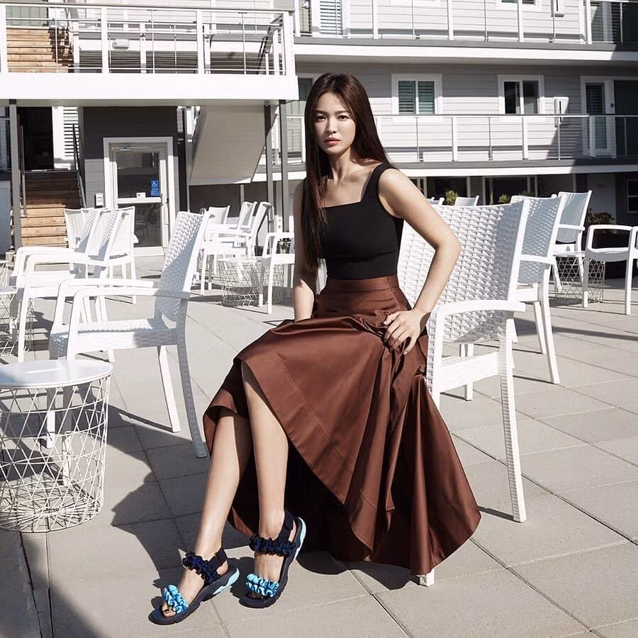 Song Hye Kyo 'hack tuoi' trong bo anh moi, xinh dep den nao long-Hinh-10