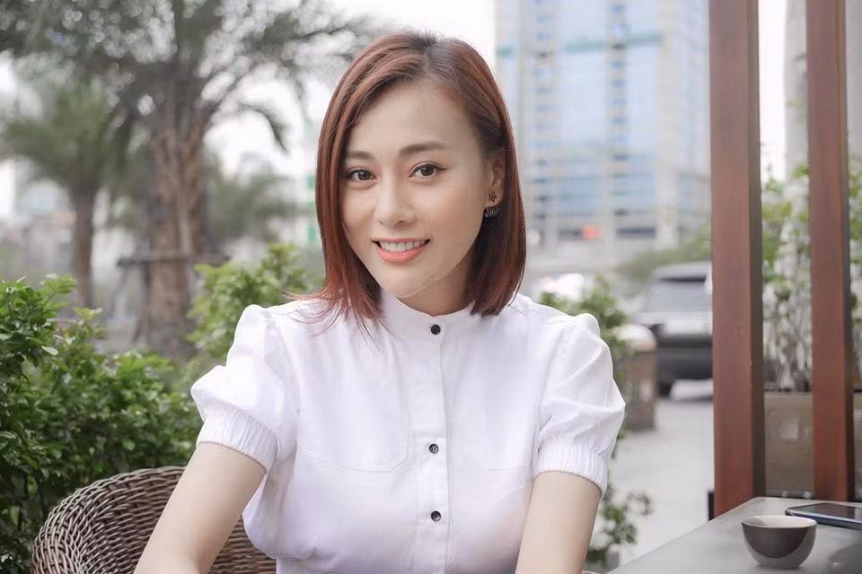 Quỳnh búp bê tiết lộ cảnh nóng với trai trẻ trong hậu trường phim - Hình 3 Quynh bup be tiet lo canh nong voi trai tre trong hau truong phim-Hinh-3