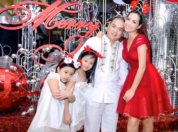 Ngam Thuy Hang - Thuy Hanh nam 15 tuoi cuc giong nhau-Hinh-5
