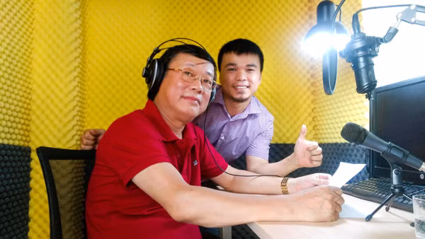 "Nội tướng" bình dị của người đàn ông "ác" nhất màn ảnh Việt - Hình 3 "Nội tướng" bình dị của người đàn ông "ác" nhất màn ảnh Việt ảnh 3