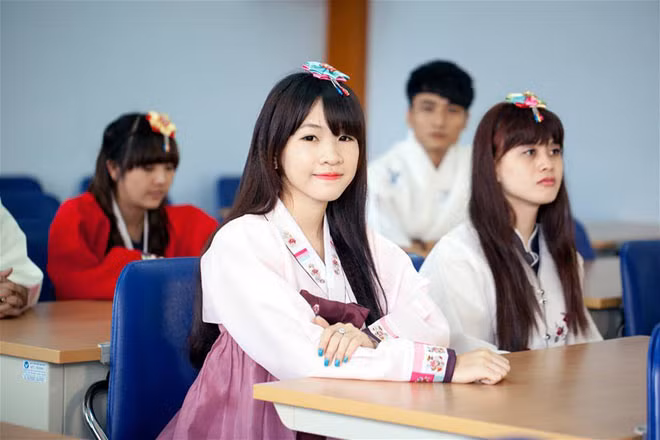 Bat mi nganh hoc co diem dau vao cao choang vang