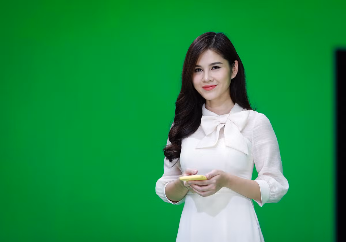 Nu MC the thao Thu Hoai co cuoc song day mo uoc tuoi 30-Hinh-15