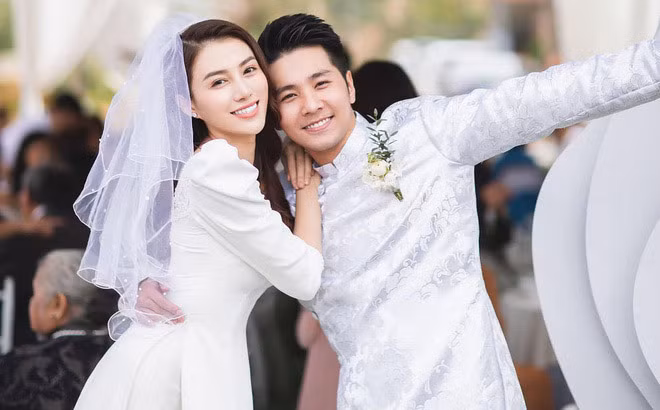 Cuộc sống của “gà cưng” Vũ Khắc Tiệp khi lấy chồng thiếu gia - Hình 3 Cuoc song cua “ga cung” Vu Khac Tiep khi lay chong thieu gia-Hinh-3
