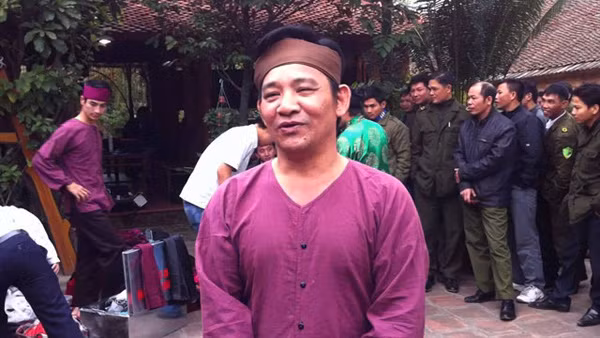 2 danh hài đắt show đất Bắc có cuộc sống giàu sang là ai? - Hình 3 2 danh hai dat show dat Bac co cuoc song giau sang la ai?-Hinh-3