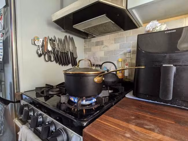 Ngôi nhà 25m2 tự thiết kế của vợ chồng trẻ tận dụng tối đa mọi không gian - Hình 8 Ngoi nha 25m2 tu thiet ke cua vo chong tre tan dung toi da moi khong gian-Hinh-8