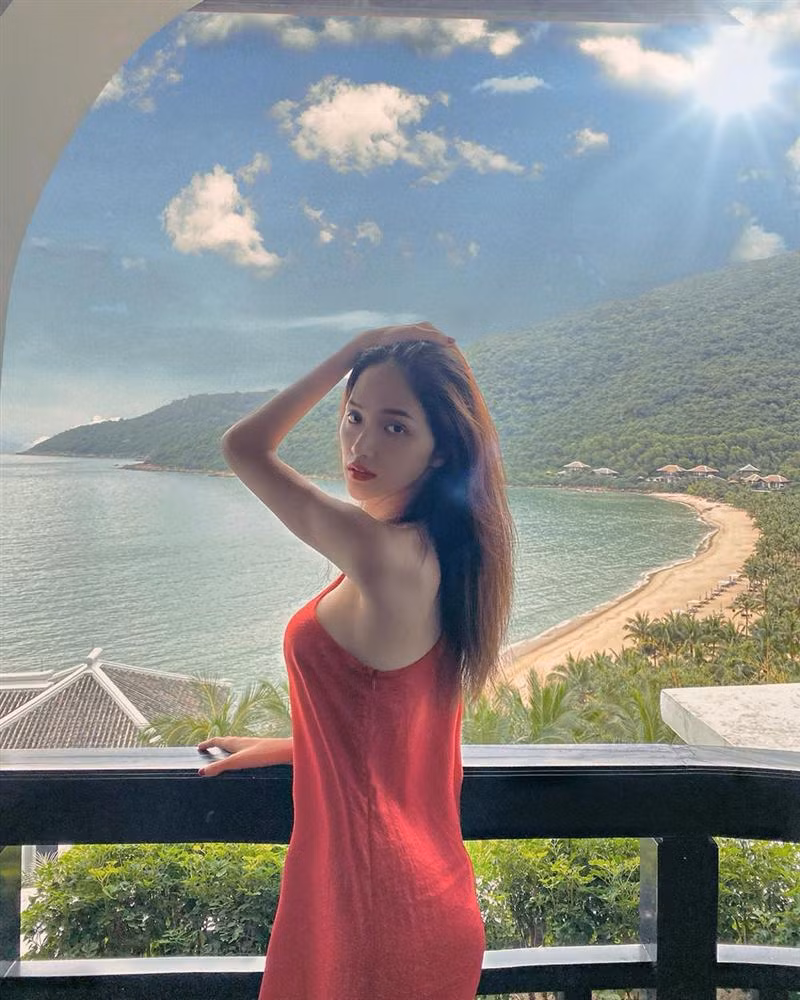 Khuyet diem sac voc cua Huong Giang lai la loi the cua moi hoa hau-Hinh-5