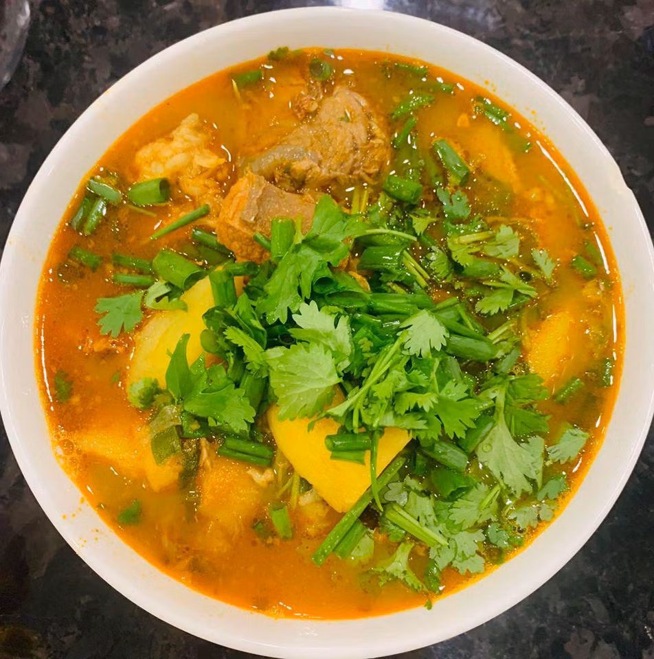 La Thanh Huyen nhan duoc nghin luot thich voi nhung bat canh-Hinh-13