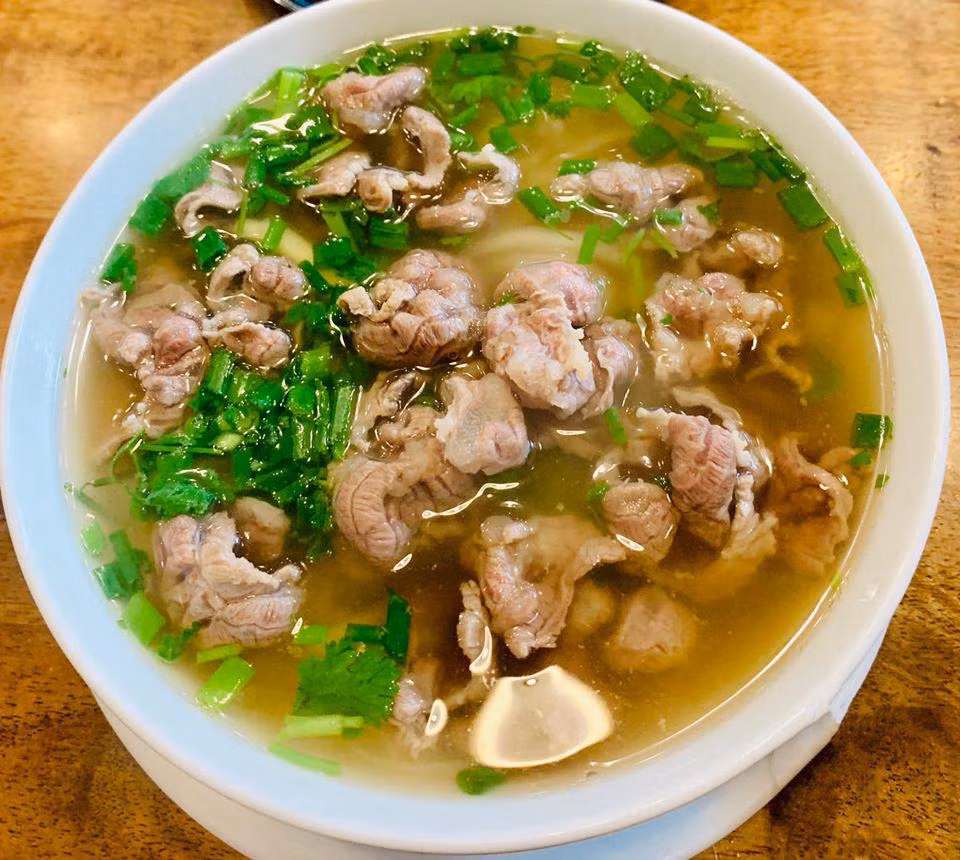La Thanh Huyen nhan duoc nghin luot thich voi nhung bat canh-Hinh-12