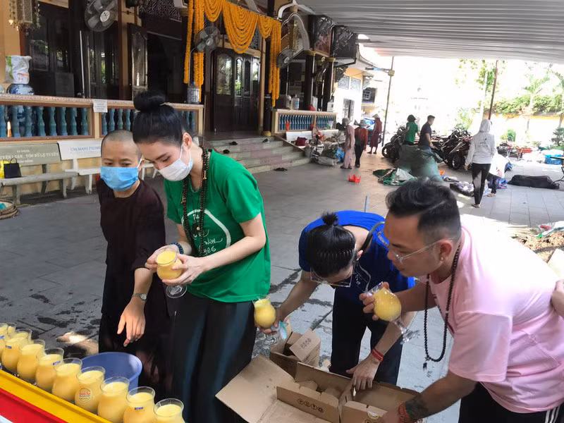 Cuộc sống giản dị của Angela Phương Trinh sau khi rời showbiz - Hình 5 Cuoc song gian di cua Angela Phuong Trinh sau khi roi showbiz-Hinh-5