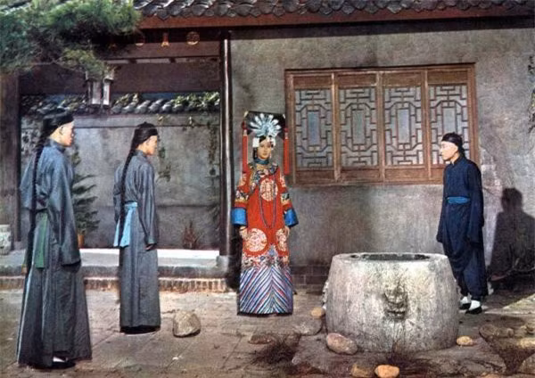 3 cau tran troi truoc khi chet cua ai phi Thanh trieu-Hinh-4