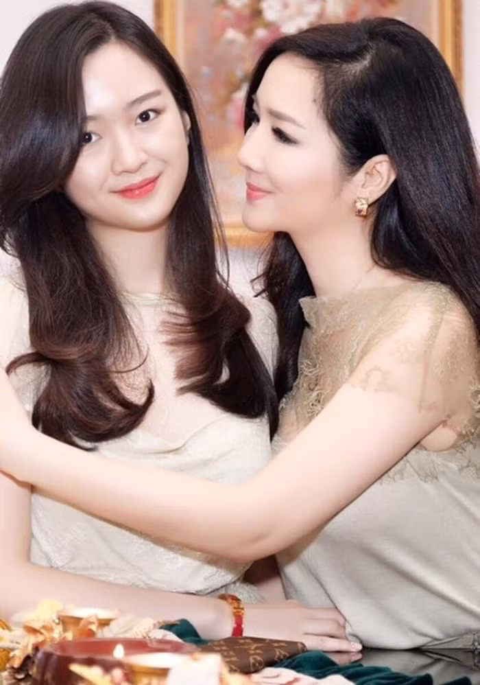 Con gai Hoa hau Giang My gay chu y vi nhan sac 'khac la'-Hinh-7
