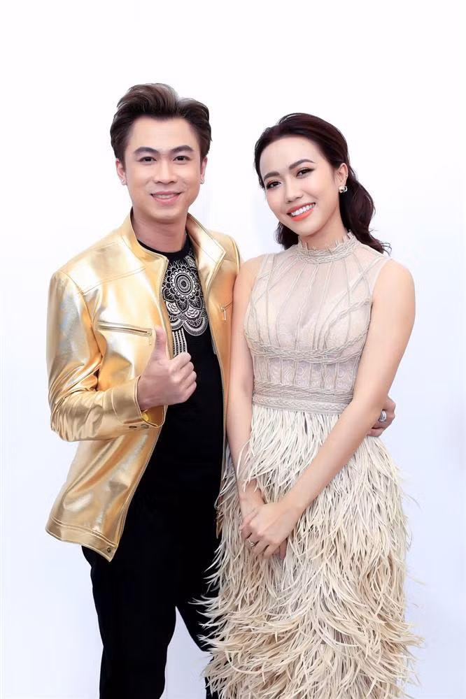 Loat sao Viet bi che thieu chuyen mon tren ghe nong-Hinh-9