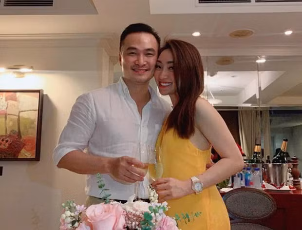 Ban gai Chi Bao 'ra mat' me chong tuong lai, than thiet ben vo cu-Hinh-5