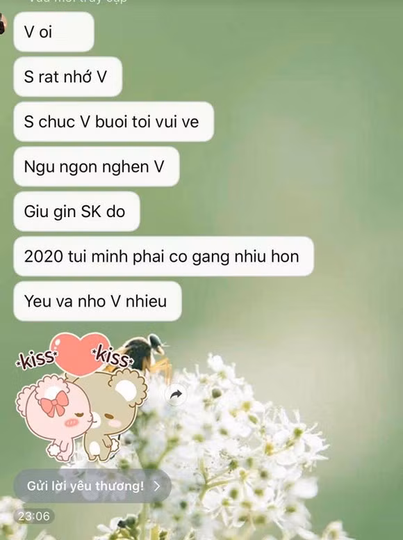 Phi Thanh Van khoe duoc chang trai kem 13 tuoi theo duoi-Hinh-2
