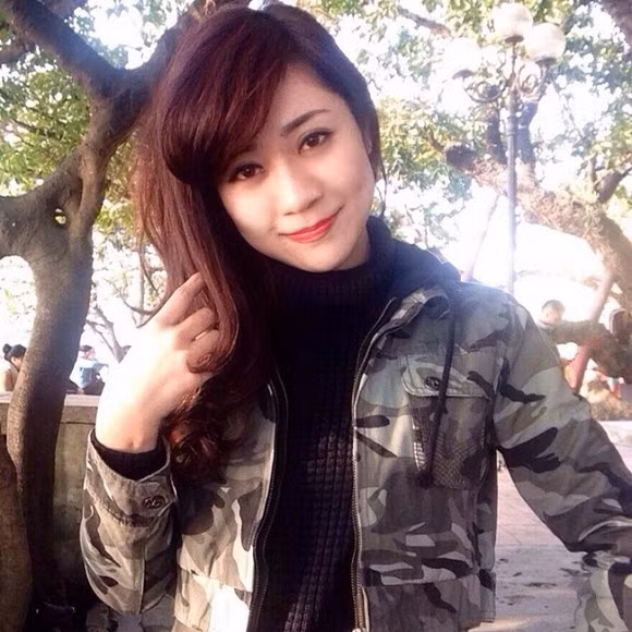 NSND Tu Long ben ba xa tre dep-Hinh-3