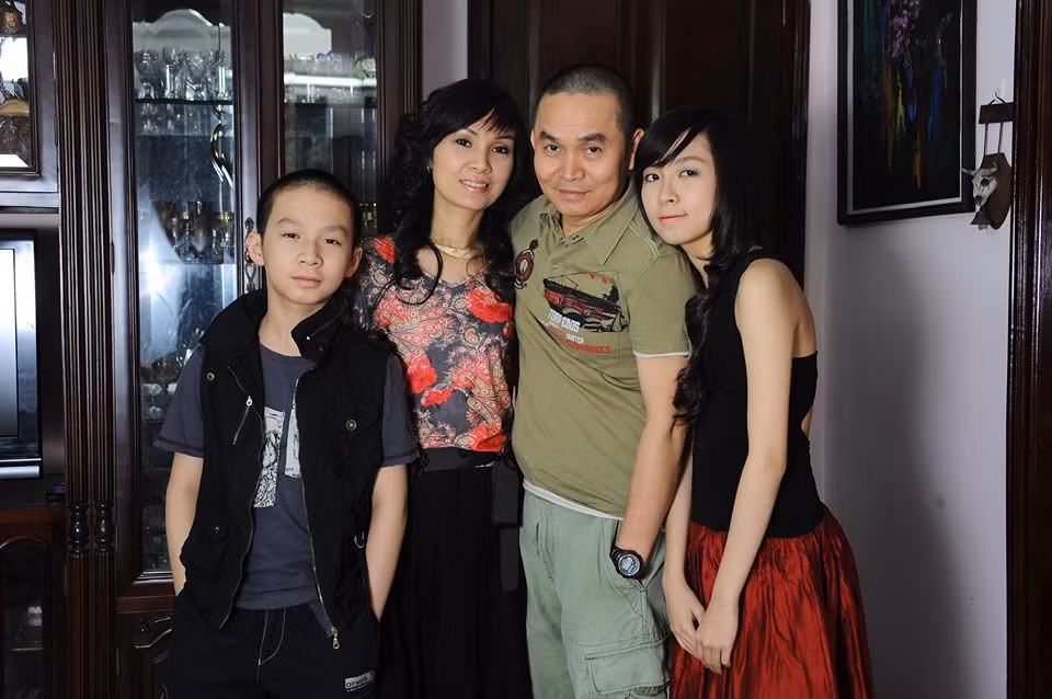 Dung mao ba xa danh hai Xuan Hinh quyen ru bat ngo o tuoi 50-Hinh-4