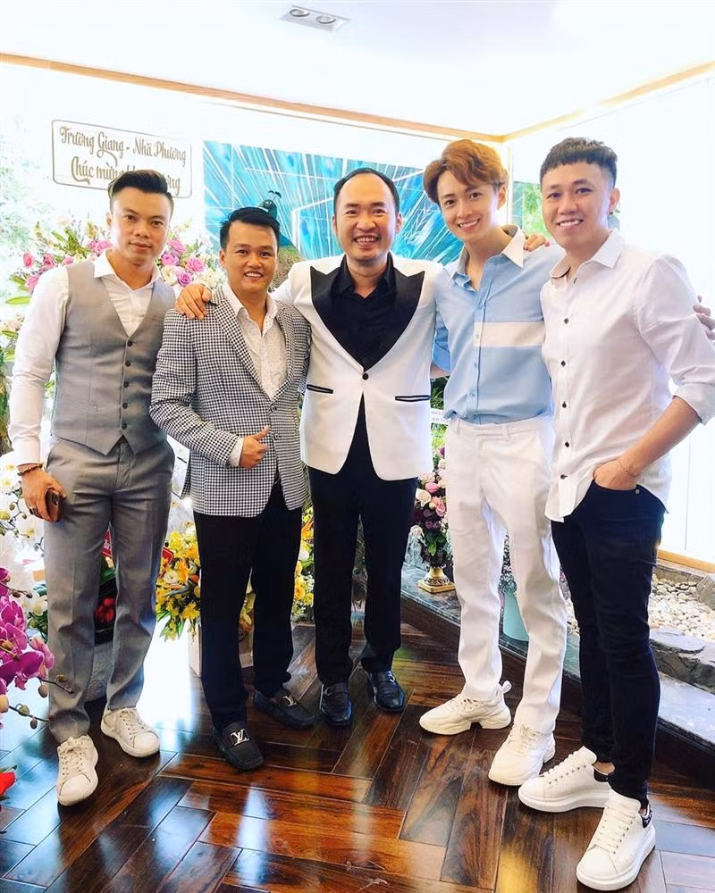 Ngo Kien Huy giam can ma doi chan ngay cang giong 'cui kho'-Hinh-6