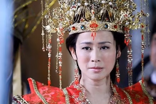 Nhung vai dien cua sung lam nghe cua my nhan Hoa ngu-Hinh-15