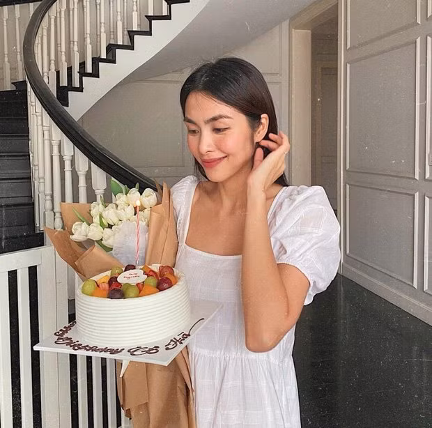 Khoảnh khắc Karik chung khung hình với Hà Tăng như một bức tranh - Hình 2 Khoanh khac Karik chung khung hinh voi Ha Tang nhu mot buc tranh-Hinh-2