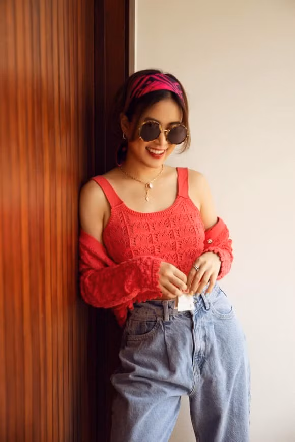 Hoang Thuy Linh chi 12 trieu mua tui be teo dung duoc khong khi-Hinh-2