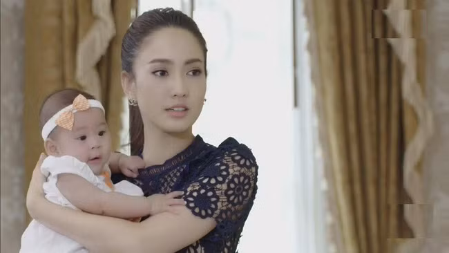 Me chong nang nac khong cho chau ve que ngoai vi nhap gia tuy tuc